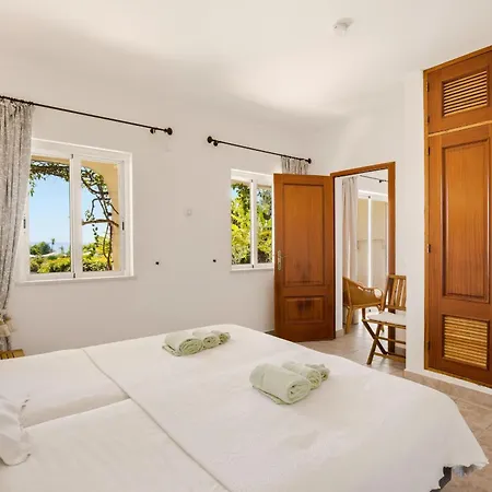 233 Casa Galo